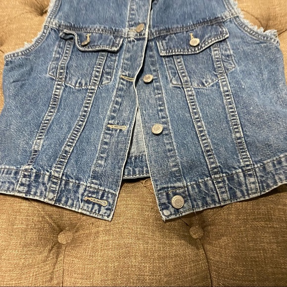 Denim vest - Picture 6 of 9
